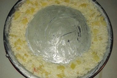 وضع خليط البطاطس والأرز على شكل دائري